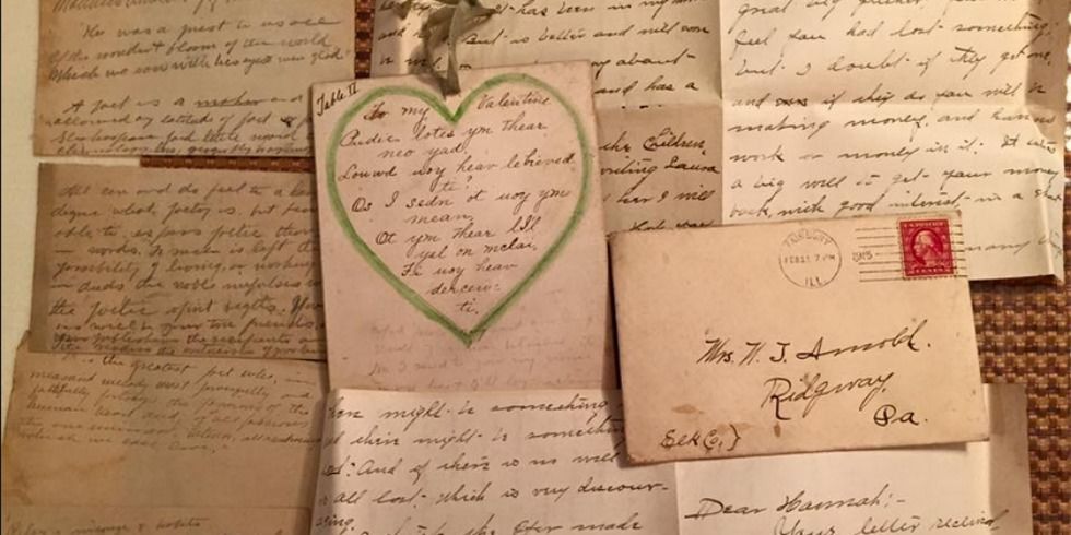 gallery-1444323901-social-love-letters