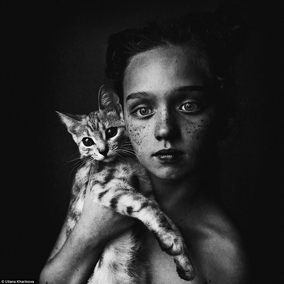 2F23AC7A00000578-3349290-In_this_black_and_white_photo_captured_by_Russian_photographer_U-a-7_1449498988635