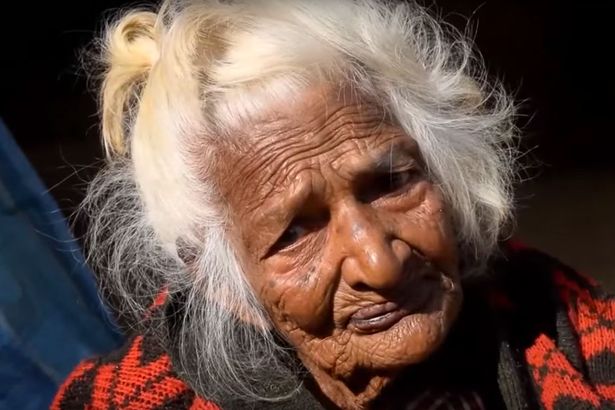 112-YEAR-OLD-WOMAN-CREDITS-HER-LONG-LIFE-TO-CHAIN-SMOKING-30-CIGARETTE-A-DAY-FOR-95-YEARS1