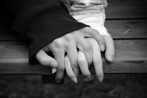 black-amp-white-hands-love-photography-Favim.com-253142