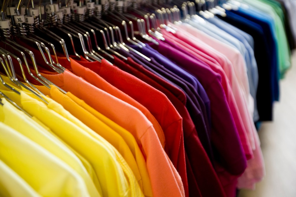 zetesathena7_retail-colourful-t-shirts-on-hangers_istock_000007927807large