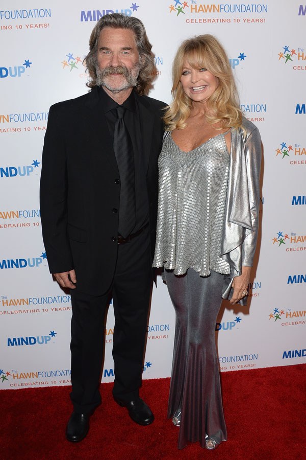 kurt-russell-and-goldie-hawn-977884_w600h900