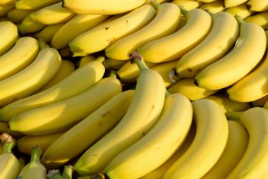 07_Bananas_Fresh_Foods_Never_store_together_595157776_Matt_Brown-380x254