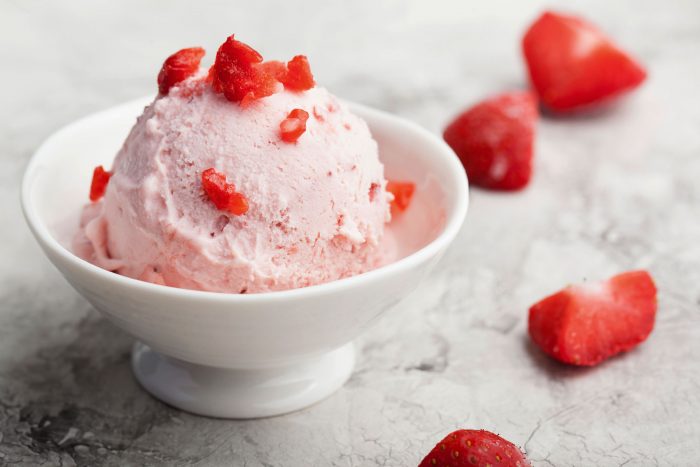 03-traits-ice-cream-strawberry