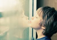 15 veidi, kā pieņemt autiskus cilvēkus ik dienu: bērnus, pieaugušos, bērnu vecākus