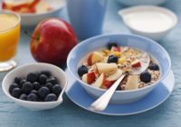30 sekunžu brokastis, kas ir garšīgākas un veselīgākas par kukurūzas pārslām- receptes
