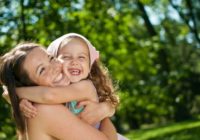 40 frāzes, ar kurām padarīsiet savu bērnu laimīgu