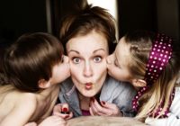 Mīlošām mammām – gudrāki bērni. 6 jauni zinātnieku atklājumi par māmiņām