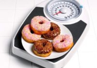 Diētas, kuru pamatā ir produkti ar zemu tauku saturu, kombinācijā ar vingrinājumiem, nepalīdz zaudēt lieko svaru