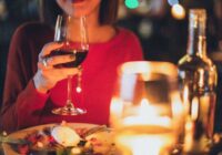 Pētījums apliecināja, ka vecumdienās glāze vīna ir daudz svarīgāka nekā dažādi vingrinājumi