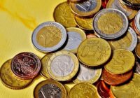 Vai Latvijā pavisam drīz pazudīs vienu un divu centu monētas?