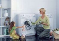 Vienkāršs un nekaitīgs veids, kā iztīrīt veļas mašīnas iekšpusi