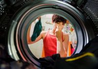 Slikta veļas mazgājamās mašīnas aromāta novēršana: ekspertu padomi