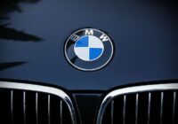 BMW apsteidz konkurentu Tesla un ieņem pirmo vietu Eiropas elektromobiļu pārdošanas ziņā