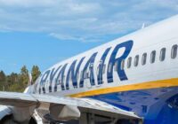 Ryanair vadītājs brīdina, ka pasažieru skaita ierobežojums nākamajā vasarā varētu palielināt aviobiļešu cenas