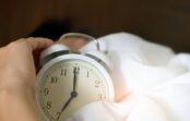 Aizmiedz piecās minūtēs ar vienkāršu spēli, ko vari spēlēt savā prātā Aizmiedz piecās minūtēs ar vienkāršu spēli, ko vari spēlēt savā prātā